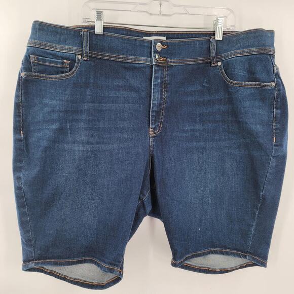 Lane Bryant Tighter Tummy High-Rise Bermuda Denim Short Size 26 PLUS - Picture 8 of 9